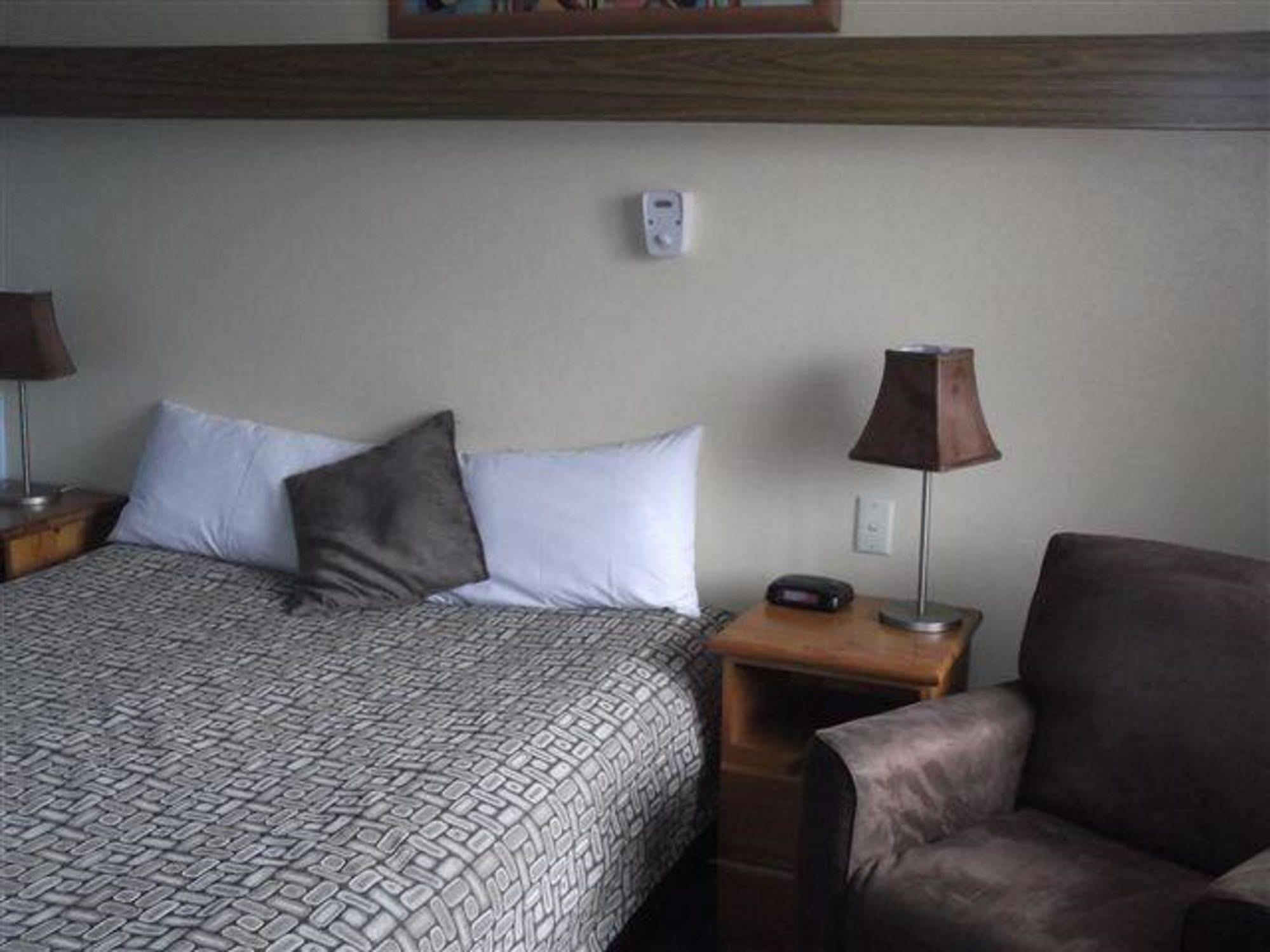 Bentleigh Motor Inn Coffs Harbour Exterior photo